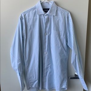 Nautica.classic fit .french cuff . Spread collar